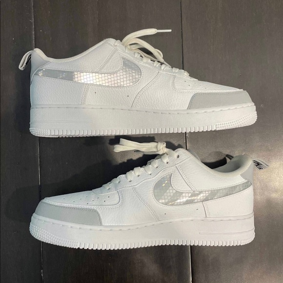 Air Force 1 Under Construction White - Picture 2 of 8